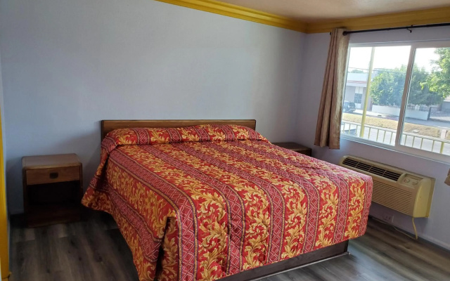 Rose Motel