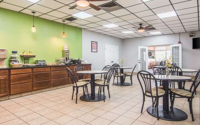 Econo Lodge Fort Payne