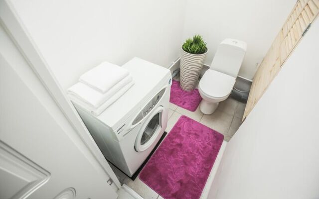 EasyRent on st. Topolinaya, 38