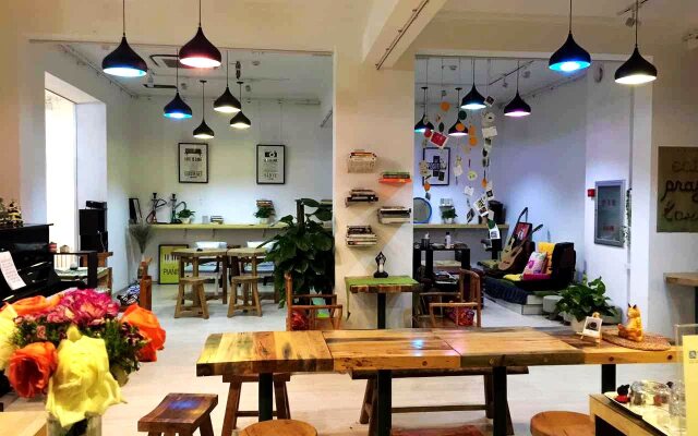 Shenyang Lazybee Youth Hostel