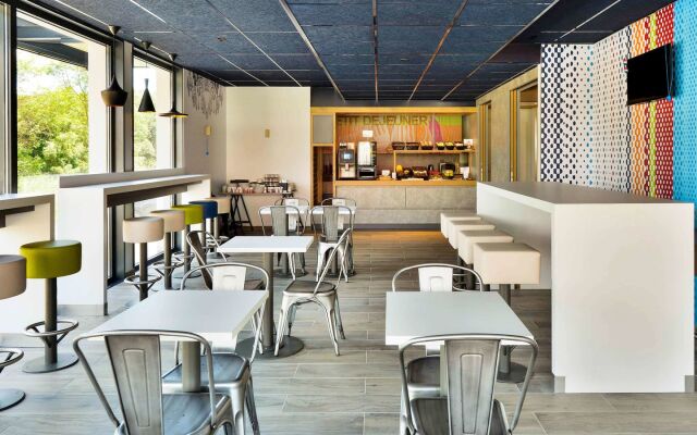 ibis budget Mâcon Crêches