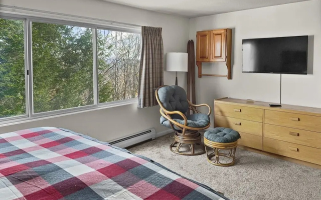 Clocktower 4 Bedroom Condo by RedAwning