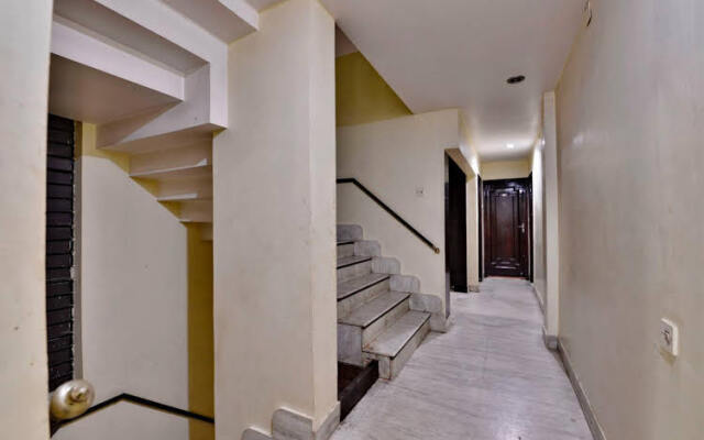 OYO 9095 Hotel Kanishka