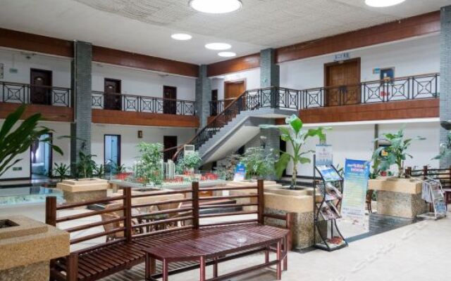 Beihai Silver Beach Holiday Hotel