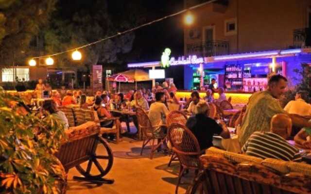 Servet Apart Hotel