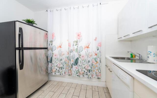 Sofi Beach Apartment