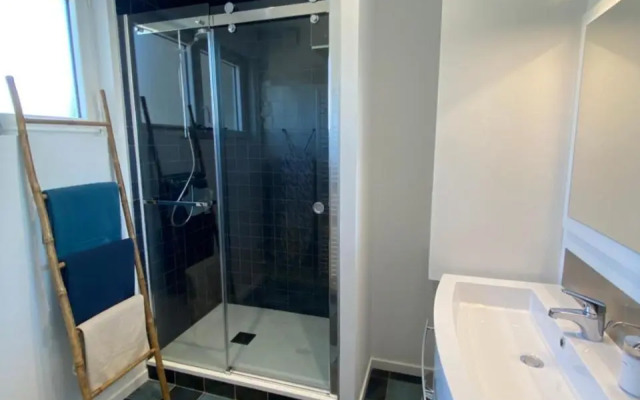 LA GARE centre ville 2 chambres 100m2 parking