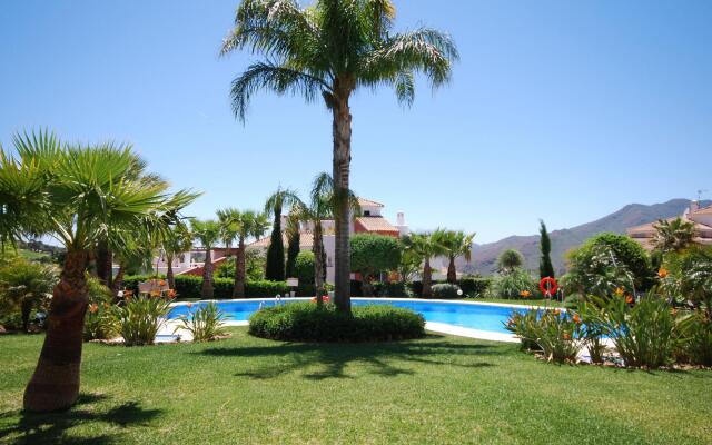 Apartment in Alhaurín el Grande near golf course