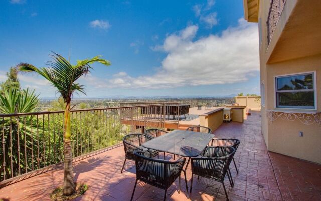 Stunning 5br/3.5ba House in La Jolla