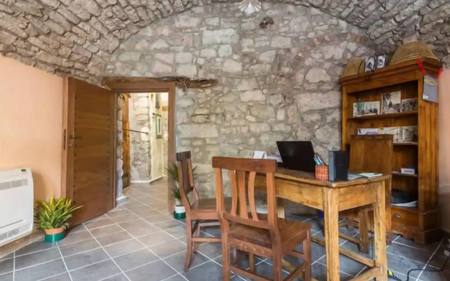 Madalen Guest House