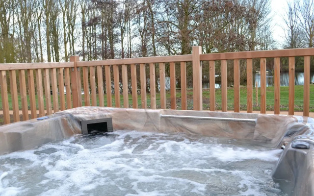 The Chiltern Lodges at Upper Farm Henton