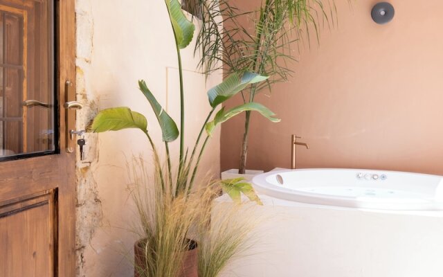 Qualia Slowlife Suites