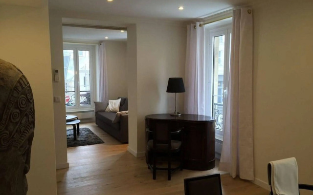 Bellechasse Suite Apartment