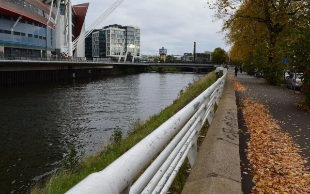 Luxury Apartment - Central Cardiff