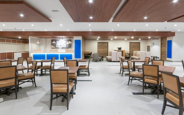 Holiday Inn Express Mexico Basilica by IHG