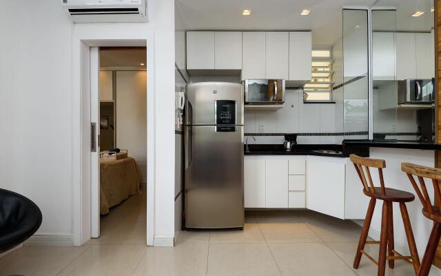 1 Quarto a 200m da Praia de Copacabana | SC 86/712