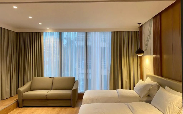 Black Diamond Hotel