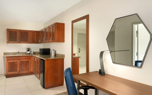Holiday Inn Express Inn & Suites Searcy by IHG