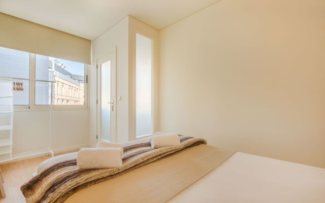 Charming Flat @ Trindade II