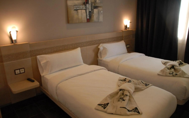 Hotel A44