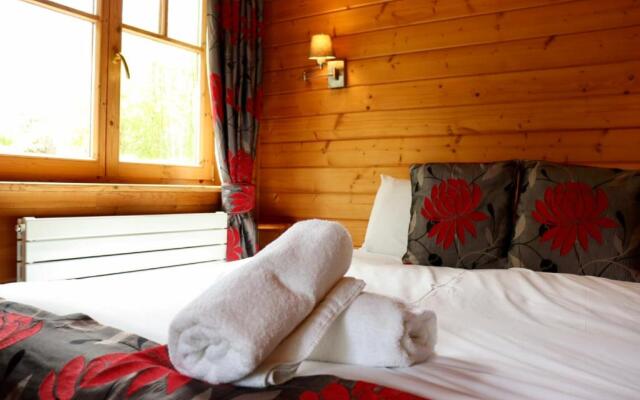 Lodge 38 Rowardennan , Loch Lomond