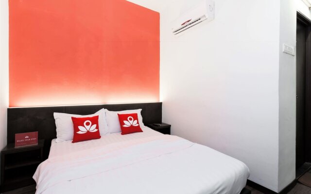 ZEN Rooms Basic Near KTM Sentul