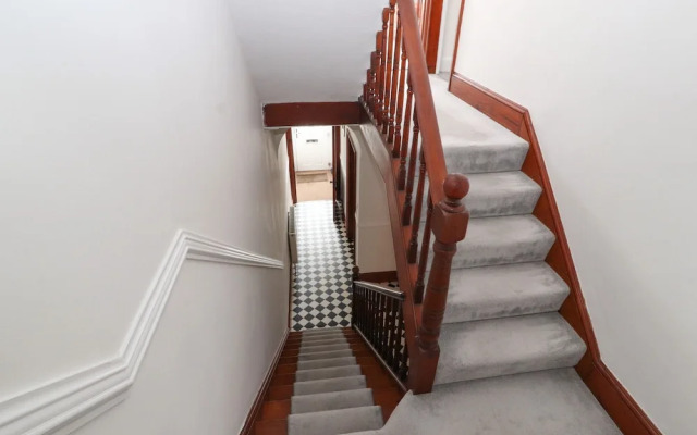 7 Lonsdale Terrace