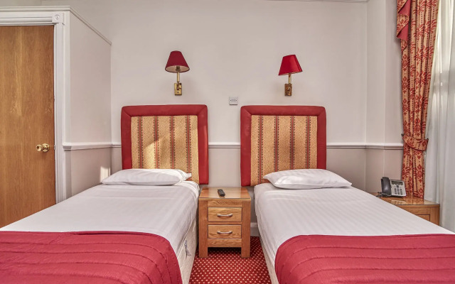 Hyde Park Radnor Hotel