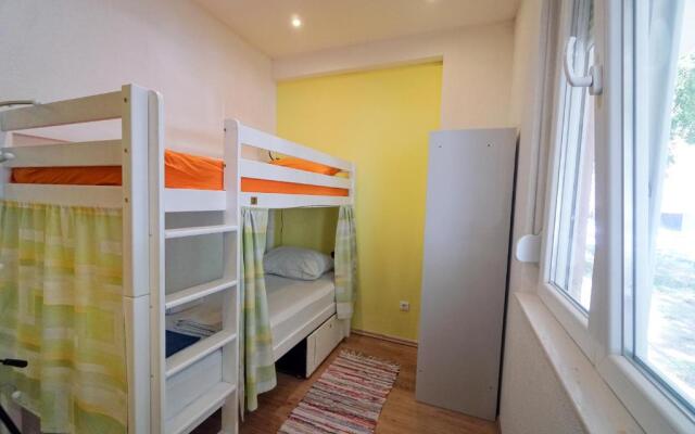 Oasis hostel