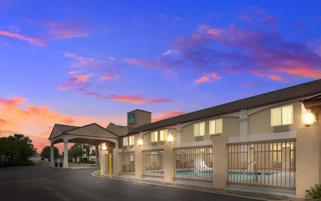 SureStay Hotel by Best Western Alexandria Airport