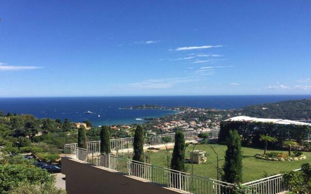 Panoramic Sea View Apartment