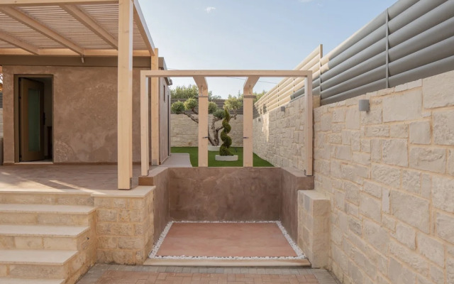 Avelia Luxury Villa With Private Pool