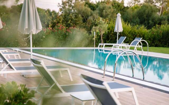 Elite Cottages - Adults Only