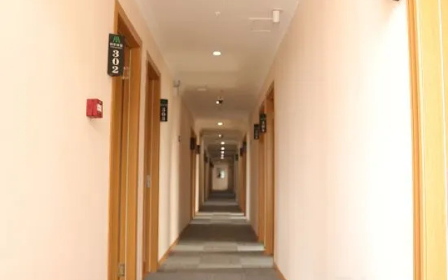 Tonghua Hotel – Hotel Rooms – Shanghai