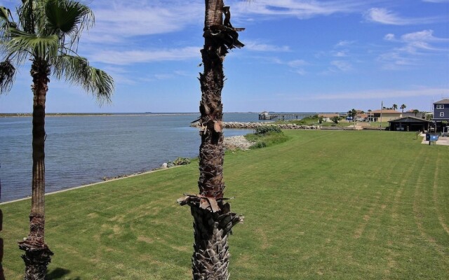Channelview 103