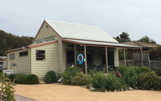 Port Campbell Guesthouse & Flash Packers