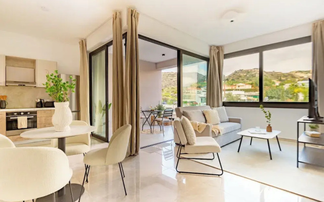 Sanders River Plaza Limassol Apartment
