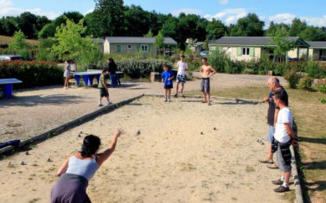 Hameaux de Miel Hotel