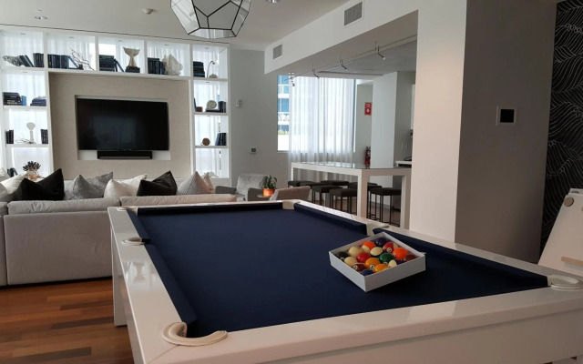 Churchill Suites Monte Carlo Miami Beach