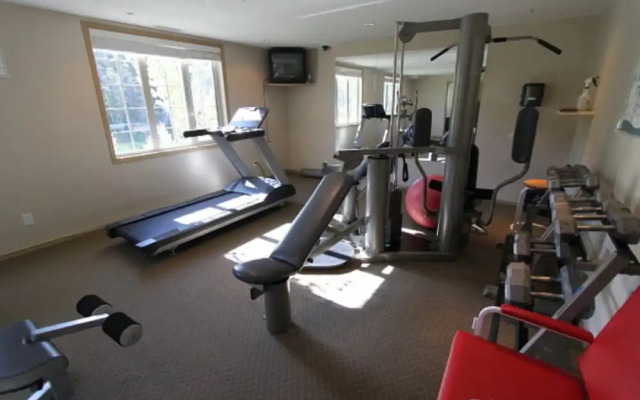 Pinnacle Pointe - By Vacations Kelowna