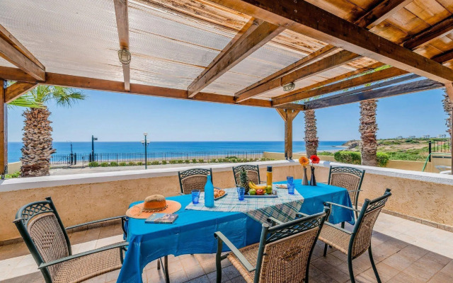 Blue Asteri Villa