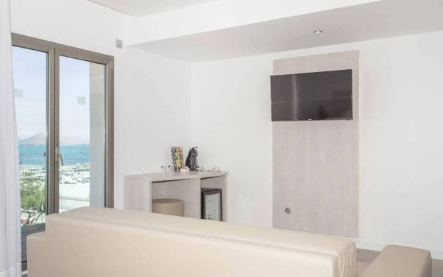 Som Llaut Boutique Hotel