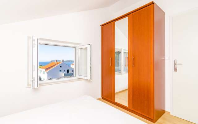 Cozy Duplex Apartment A1, Close to the Sunset Beach Near Dubrovnik