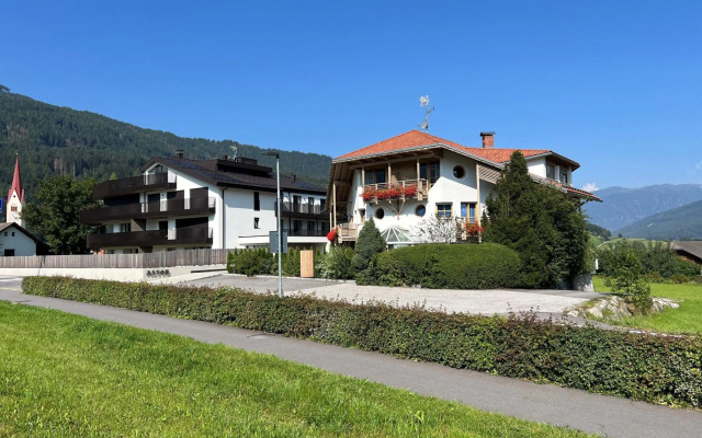 Astor Apartments&Suites