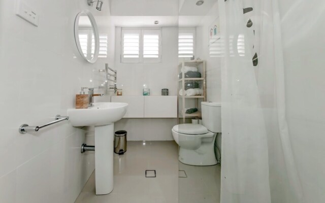 The Helm, Unit 2, 22 Voyager Close