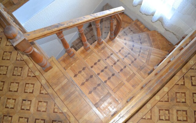 Serik & Geora Guesthouse