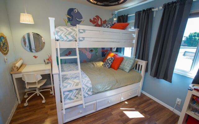 Bedknobs and Broomsticks - 3 Br Condo