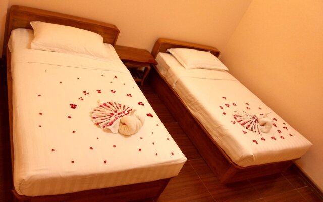 Thiri Mingalar Hotel