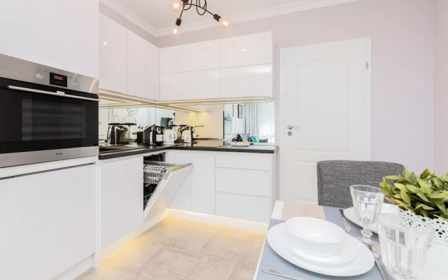 Apartment Piastowska Gdansk by Renters