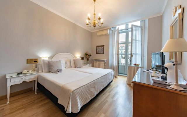 Hotel Infanta Isabel